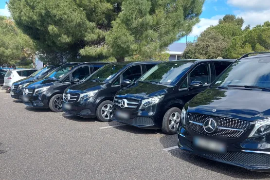 flotte de vehicule transport vtc van a bezier