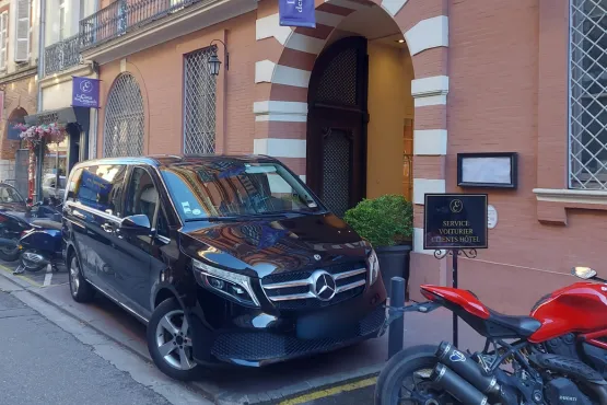 transfert vtc van vers hotel
